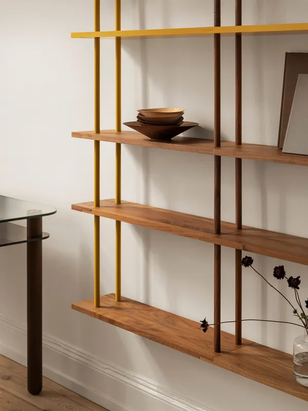 Bond Shelf W106 Walnut / Yellow