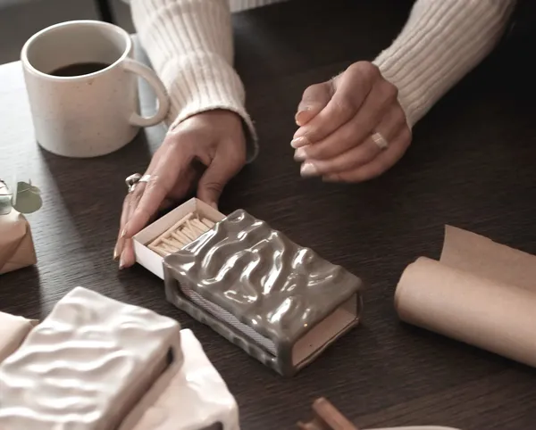 Swoon Etui Dust