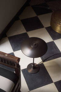 PH 3/2 Bordlampe Aged Brass / Opalglas