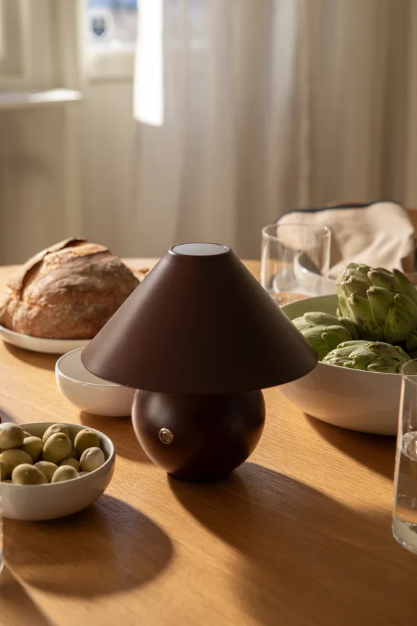 Cosmo Bordslampa Portabel Vinröd
