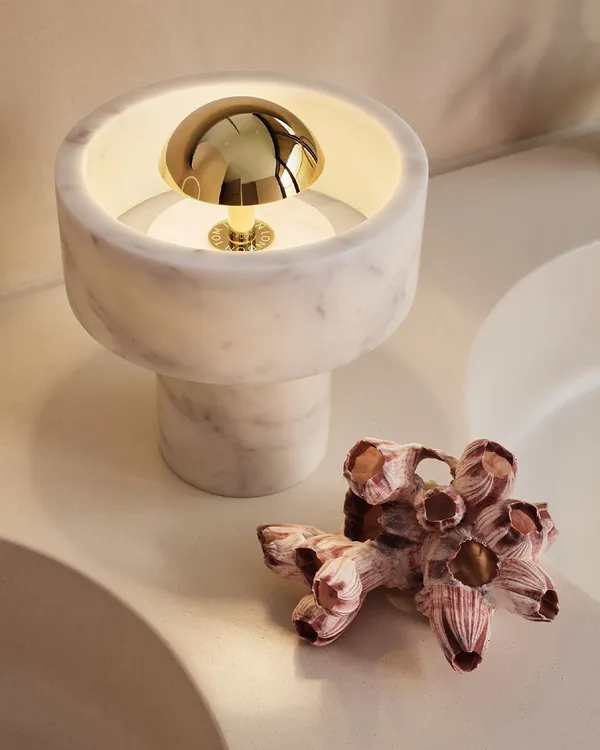 Stone Portabel Lampa Vit Marmor / Guld