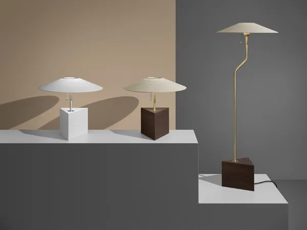 Triggy Bordlampe Hvidtlaseret Asketræ