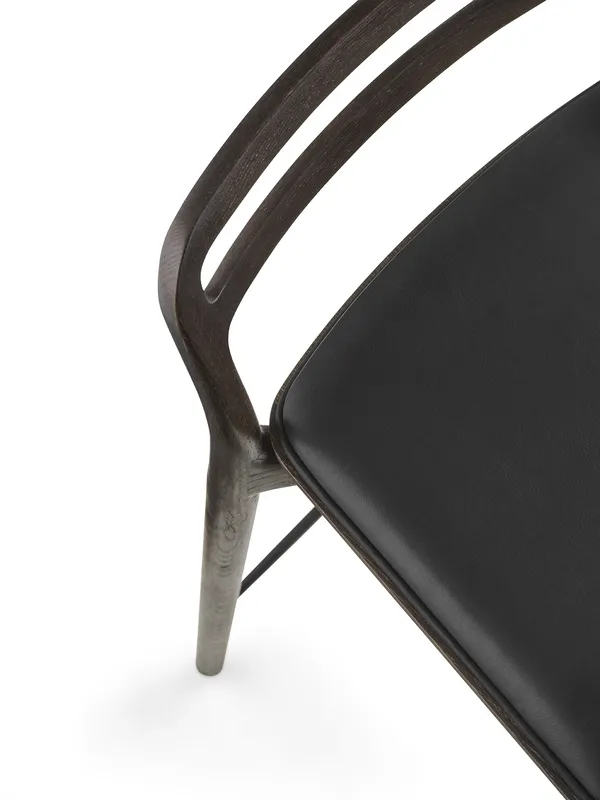 484 Cabin Counter Chair Dark Oak / Black Leather