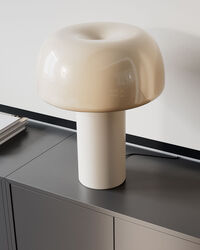 Lean on Me Bordlampe Beige