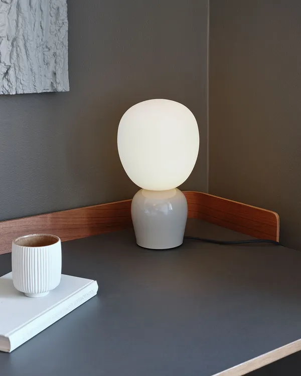 Buddy Table Lamp Soft Greige / Opal