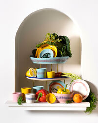 Feast Deep Plate 22 cm White / Red Striped