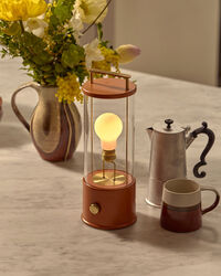 The Muse 2.0 Transportabel Lampe Claycourt Orange