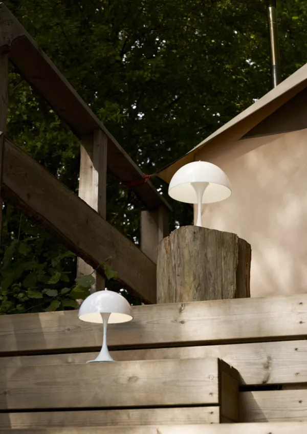 Panthella 250 Bordlampe Bærbar White Opal Acryl