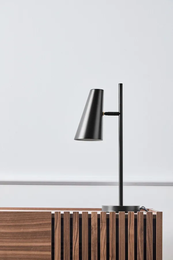 ARRAY Skänk 120 cm Valnöt