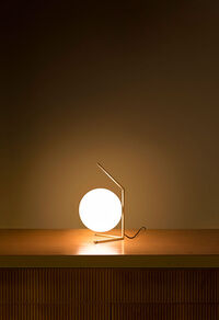 IC Lights T1 Bordlampe Lav Børstet Messing