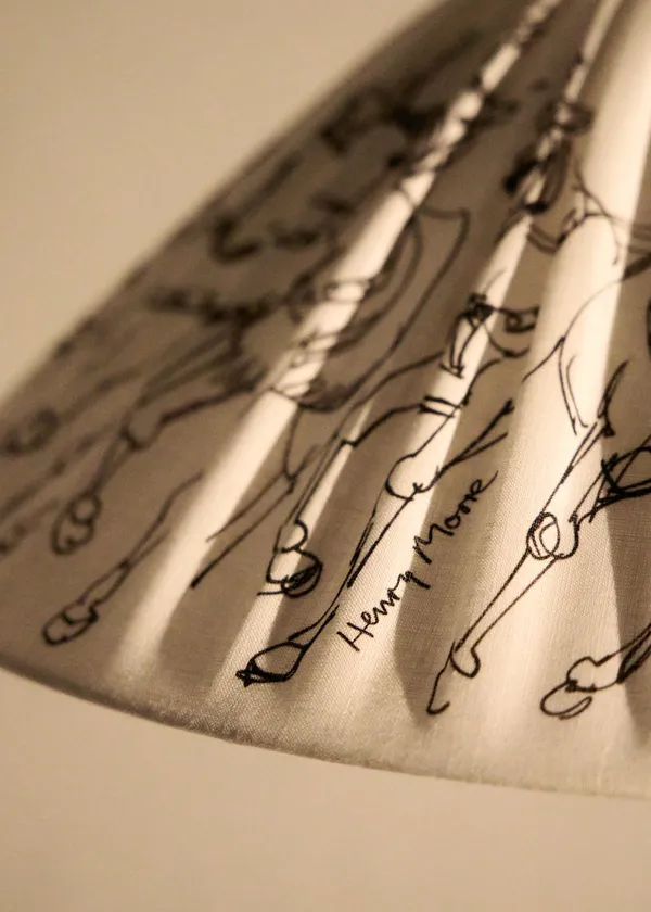9602 Gulvlampe Special Edition GUBI x Garro Éditions