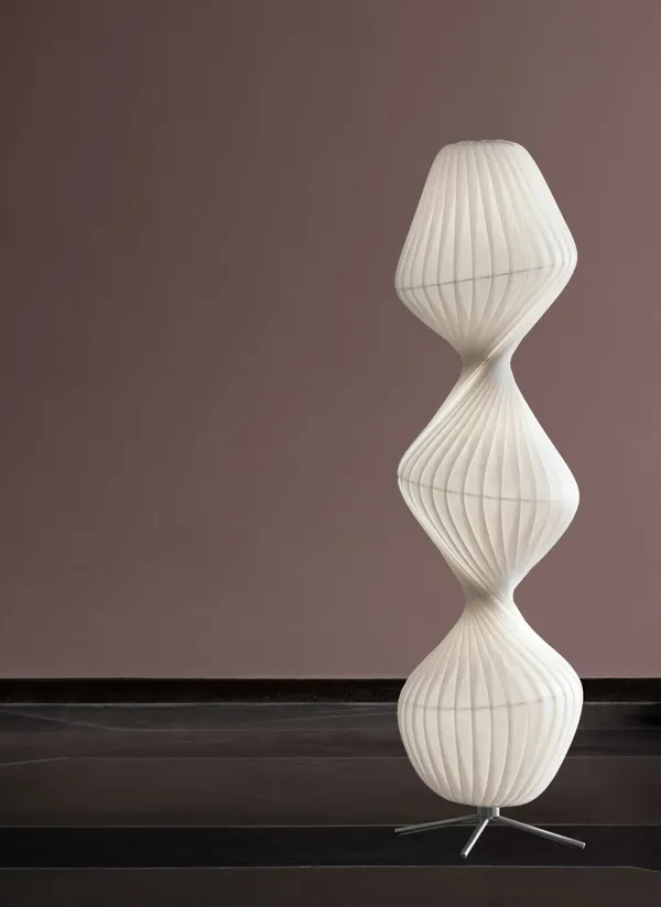 TR33 Gulvlampe Hvid