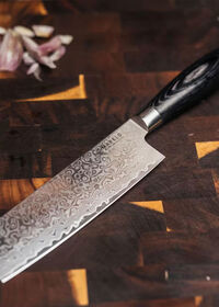 Akio Nakiri Vihannesveitsi 17 cm Musta