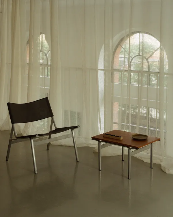 Union Lænestol Aluminium / Sandstone Linen