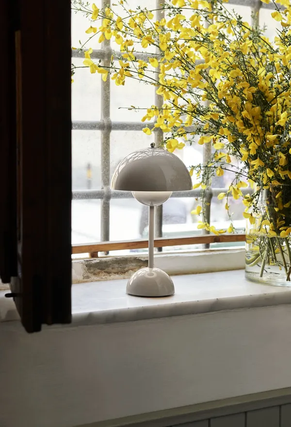 Flowerpot VP9 Bordlampe Bærbar Grey Beige
