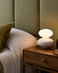Reflection Oval Bordlampe Hvit