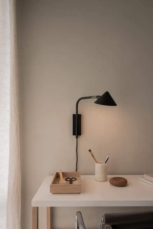 Kuro Vägglampa