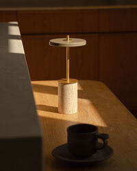 Asteria Move Mini Bordslampa Portabel Clay Travertine