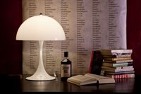 Panthella 400 Bordslampa Opalvit
