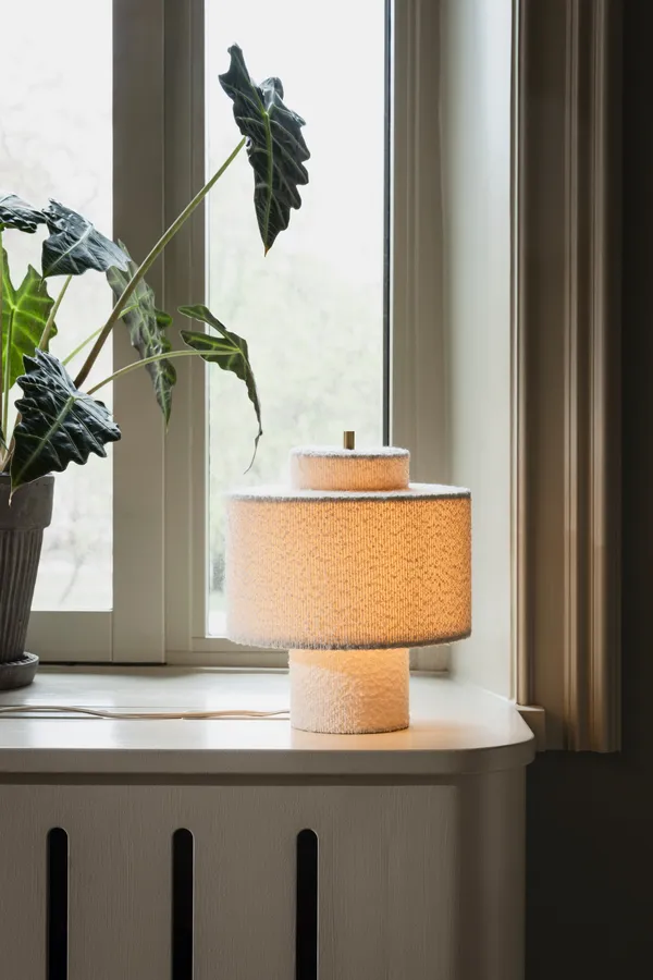 Noah Bordlampe Bouclé Hvit