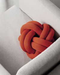 Knot Pute Orange Red