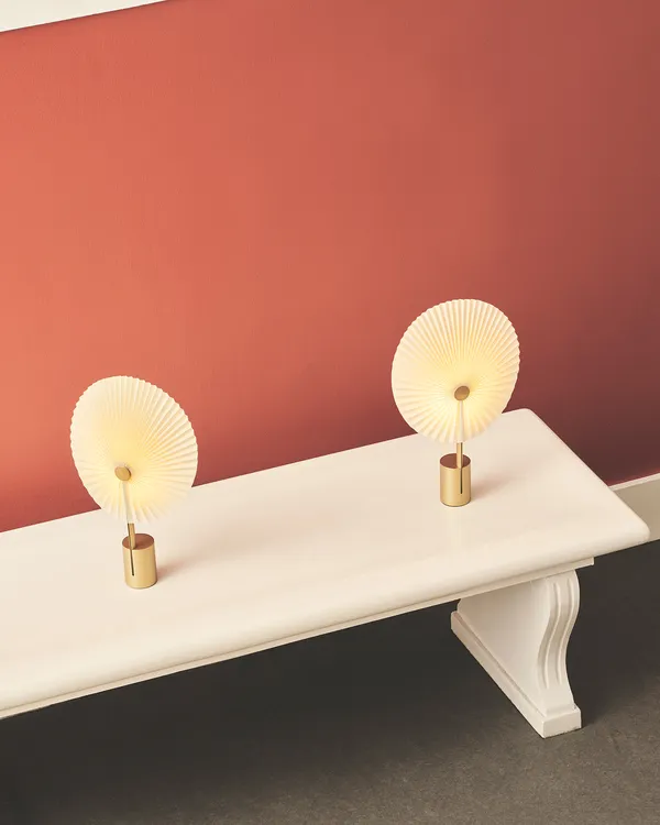 Liris Bordslampa Portabel Mässing