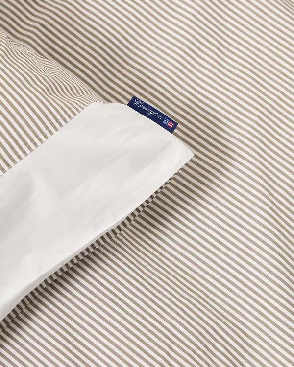 Striped Sengesett 150x210 + 50x60 cm Oliven / Hvit