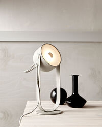 Svejk 13 Bordlampe Beige/Messing