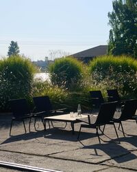 Ville AV45 Loungestol Med Armlæn Warm Black
