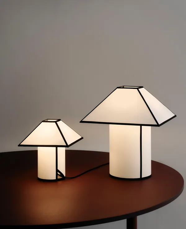 Ava Pyramid Bordlampe 29 cm
