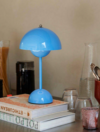Flowerpot VP9 Bordlampe Bærbar Swim Blue