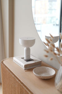 Kizu Bordlampe Bærbar White Marble