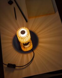 In the Sun 220 Table Lamp Silver / Gold Mesh
