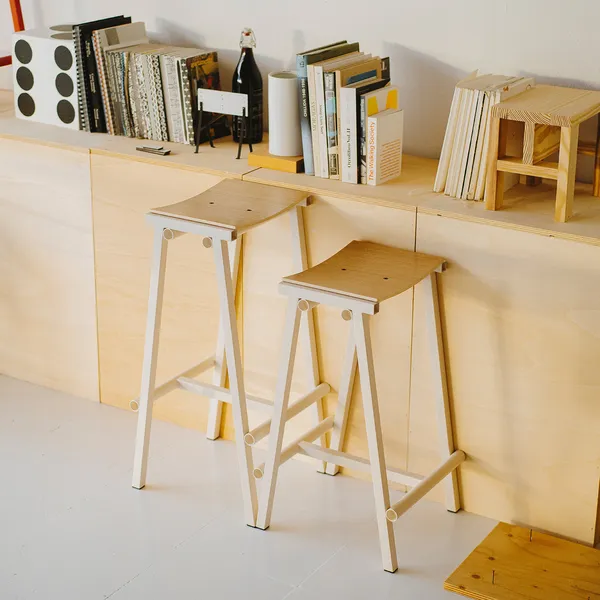 Taburete 8 Barstol 65 cm Eggshell