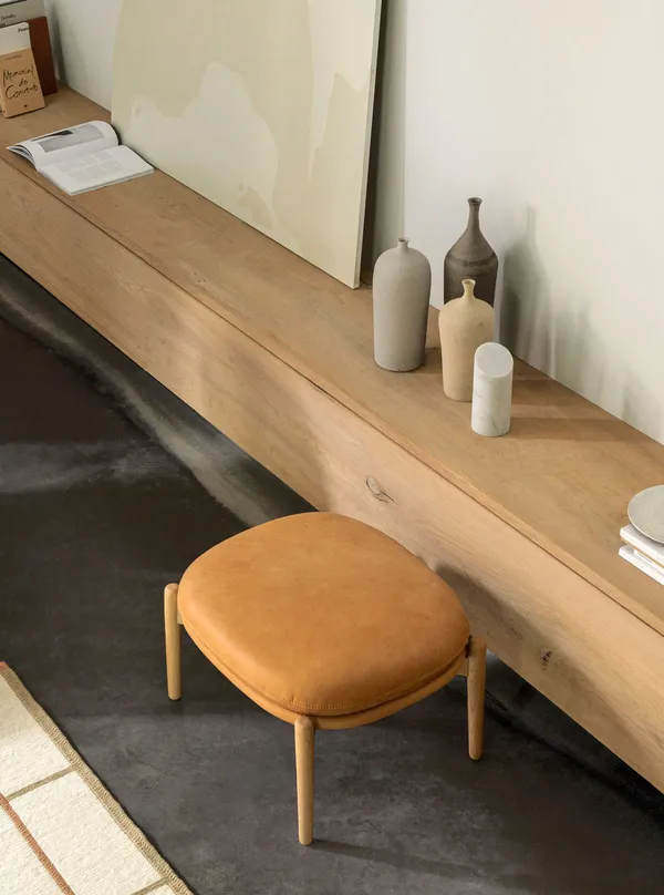 Embody Stol Skinn Vintage Cognac / Mattlakkert Eik