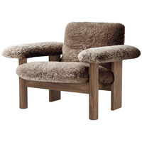 Brasilia Lenestol Lav Rygg Walnut / Sheepskin Sahara