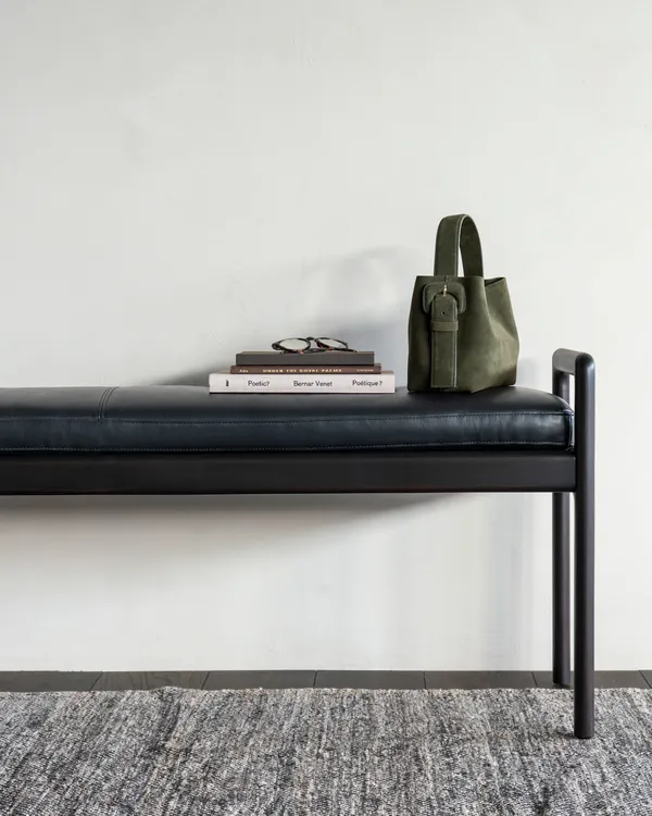 Jack Bänk Mahogny / Svart Läder