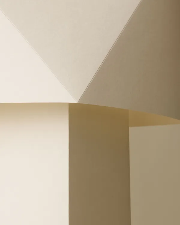 Aplat Table Lamp 440 White