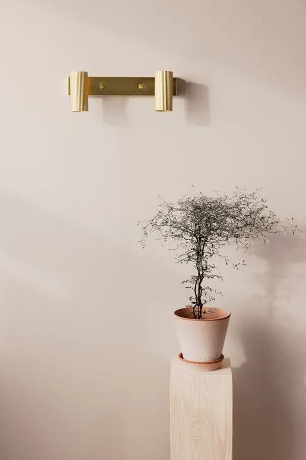 Hubble 2 Vegglampe Brushed Brass