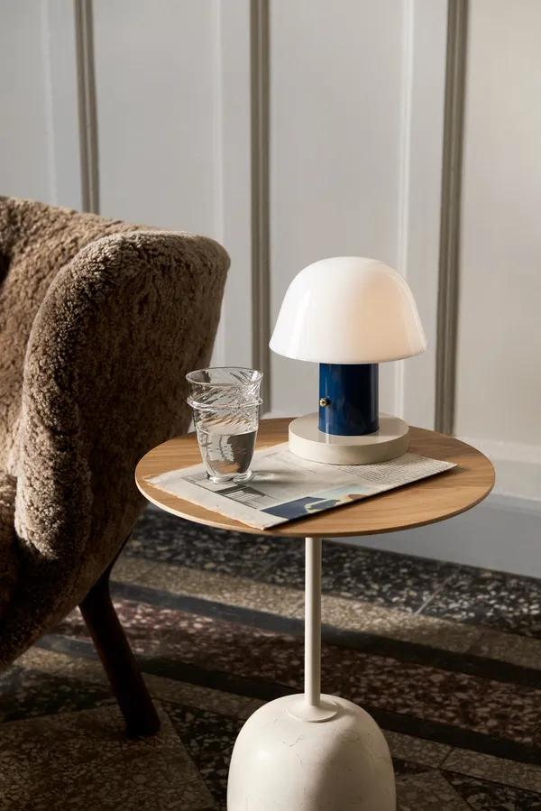 Little Petra VB1 Loungestol Saueskinn Sahara / Valnøtt
