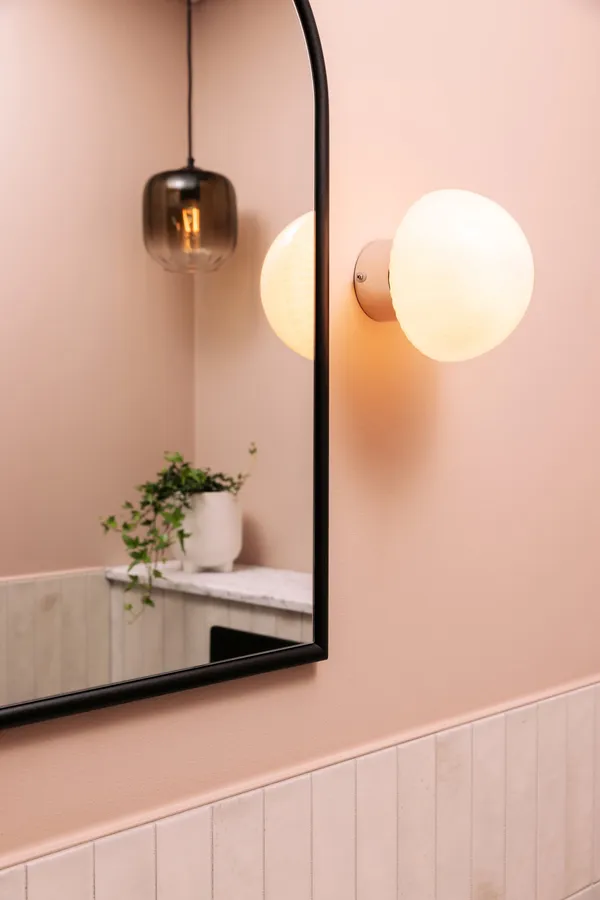 Fungo 16 Vägglampa Krom / Vit