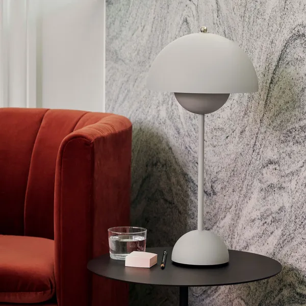 Flowerpot VP3 Bordlampe Matt Light Grey