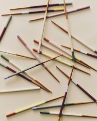Colour Sticks Syömäpuikko 4 kpl:n pakkaus Subtle