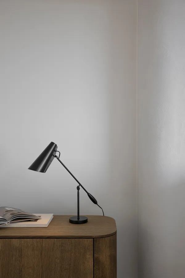 Birdy Bordlampe Sort