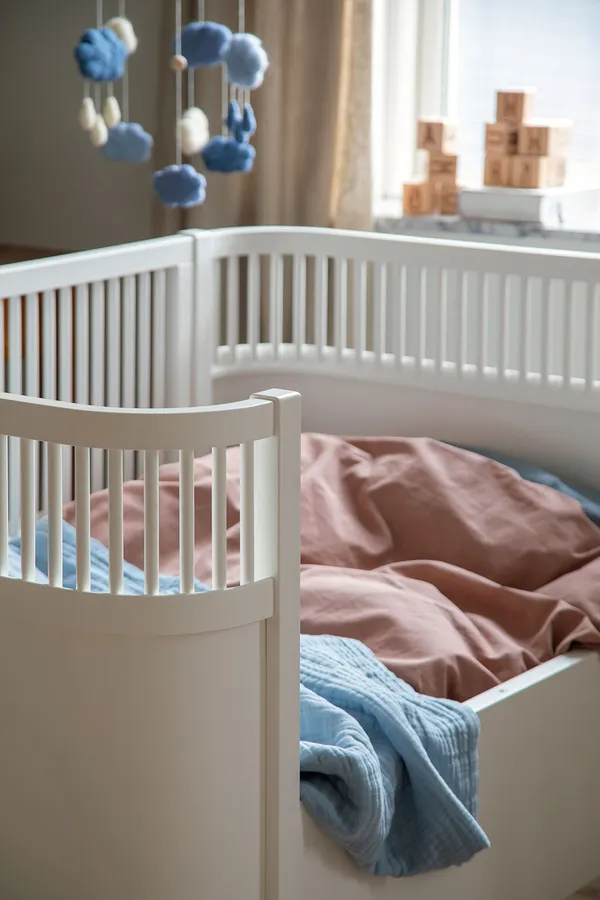Barnsäng Baby & Jr Vit