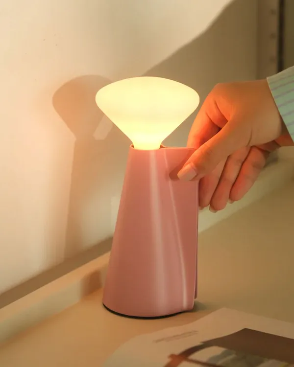 Mantle Portable Lamp Peony Pink
