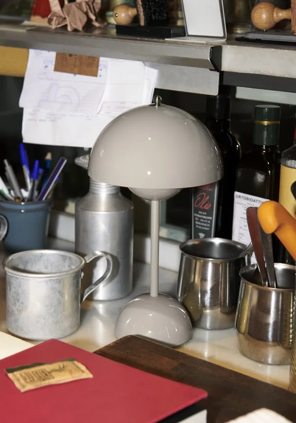 Flowerpot VP9 Bordlampe Bærbar Grey Beige