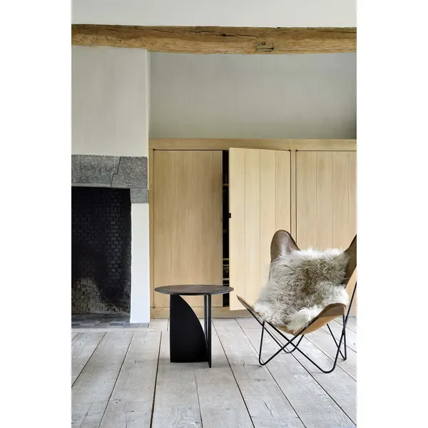 Geometric Sidebord Svart Eik