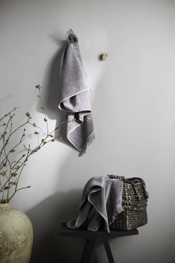 Aiho Handduk Grå 50x100 cm