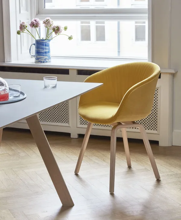 CPH30 Pöytä 90x250 cm Vesipohjaisella Lakalla Käsitelty Tammi/Harmaa Linoleumi